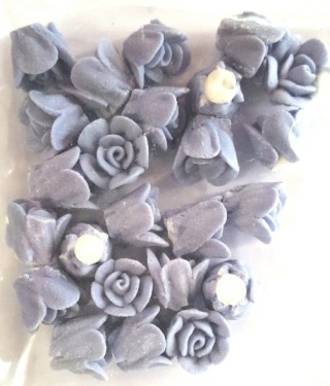 Icing Plum Frost Roses 15mm, packet of 24 - DELETE WHEN SOLD