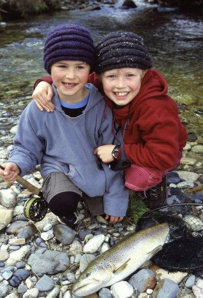 Jake_and_Izaak_Mirfin_Brothers_Opening_Day_2009_1_with_Brown_Trout.jpg
