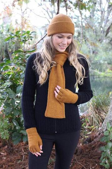 Luxury, NZ Made Knitwear - Merino Scarfs, Hats, Ponchos, Gloves - Lothlorian