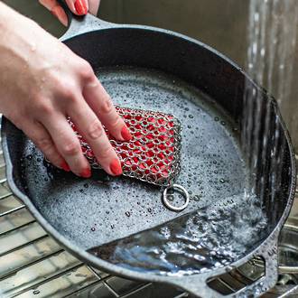 Lodge Cast Iron Red Chainmail Scrubbing Pad - ACM10R41