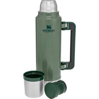 Stanley Classic Vacuum Bottle 1.5 Quart - 1.4 Litres, Hammertone Green - 10-08265-007
