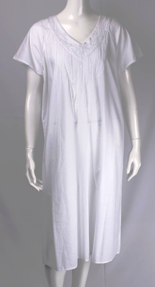 Alice & Lily S/S summer cotton nightie w V neck, lace trim, embroidery pleats STYLE :AL/ND-484