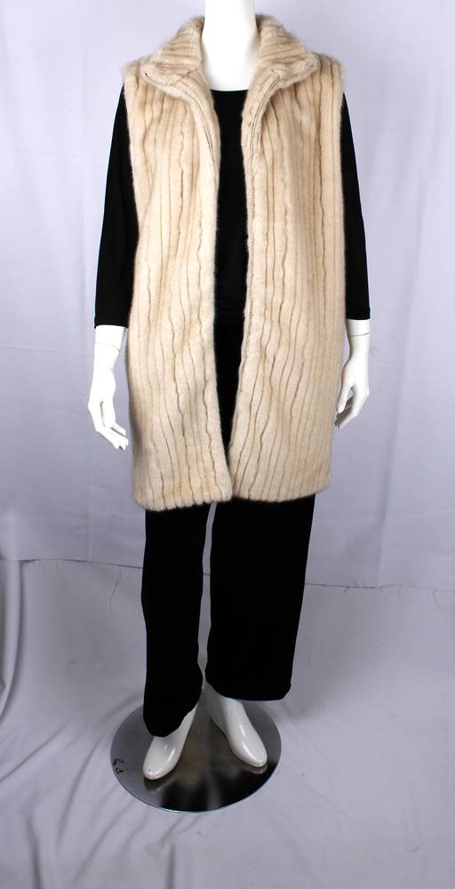 ALICE & LILY long fur vest w zip size L-XL beige STYLE:SC/5078BEI