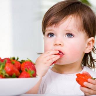 The effects of fruit on kids teeth