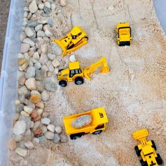 Make your own sand & rocks box