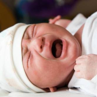 Reasons why babies cry & ways to soothe them