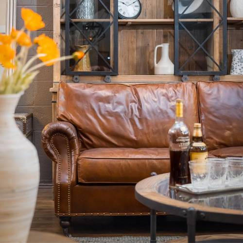 Faux Leather: What It Is and When to Use or Avoid It