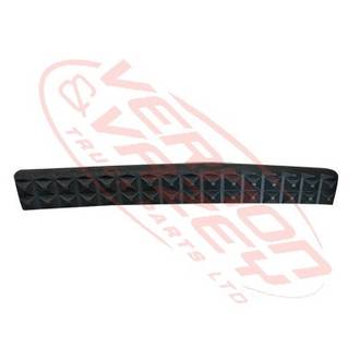 STEP PANEL UPPER COVERING - L/H - IVECO STRALIS