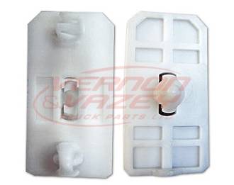 CLIP FOR LOWER PANEL - MIDDLE CLIP - TOYOTA DYNA BU102/BU212 1995-2000