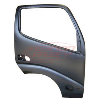 FRONT DOOR SHELL - R/H - WITH REFLECTOR AND LAMP HOLE - TOYOTA DYNA XZU320 2000-