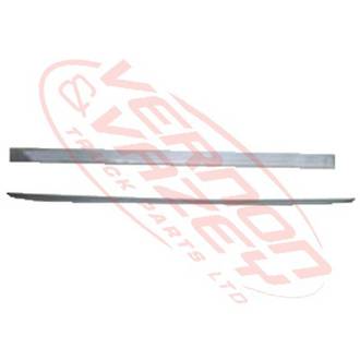 GRILLE - MOULDING IN FRONT PANEL - CHROME - FH - VOLVO FH - 2008-