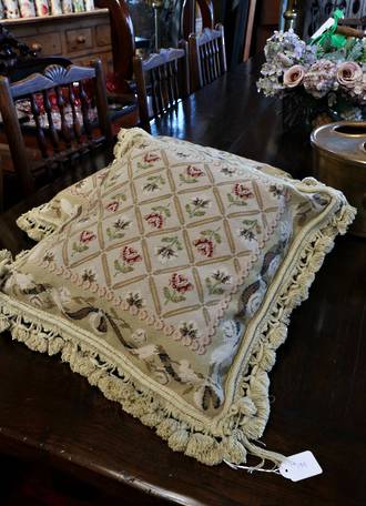 Tapestry Cushion With Silk Tassel Trim