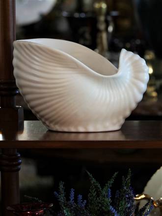 Rare Crown Lynn Nautilus Shaped Vase