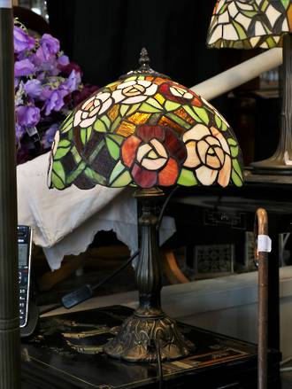 Botanical Tiffany Style Table Lamp
