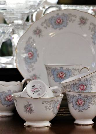 Queen Anne Porcelain Tea Set