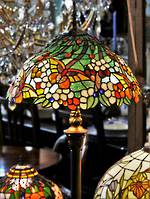Tiffany lamp style standard lamp